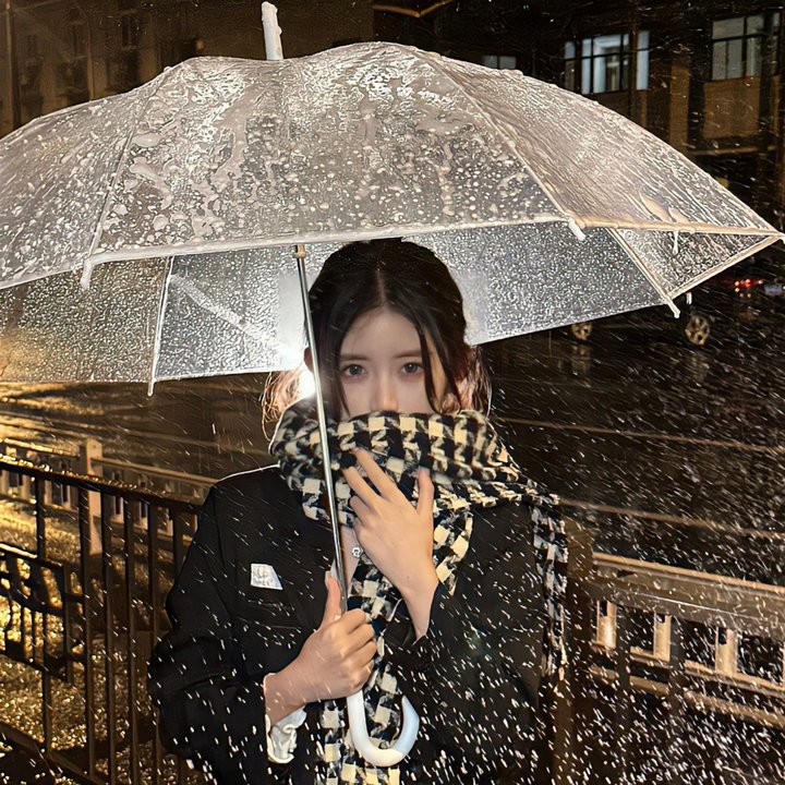 冰淇淋与雨声